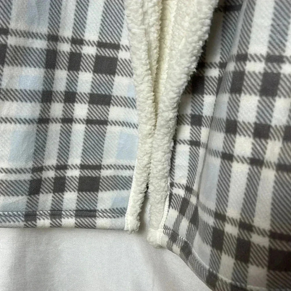 NWT ,sherpa lined  plaid jacket,open front  Large P ,Nwt PTP 22” - Picture 5 of 8